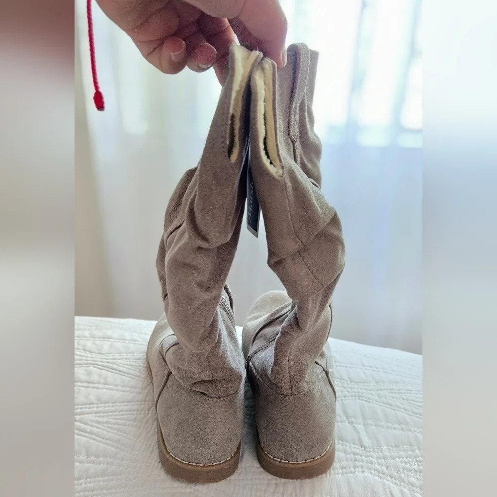 Olive & Edie Tessa Boots - Picture 6 of 11
